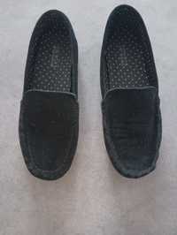 Reserved czarne zamszowe skórzane buty mokasyny chłopięce 38 zamsz