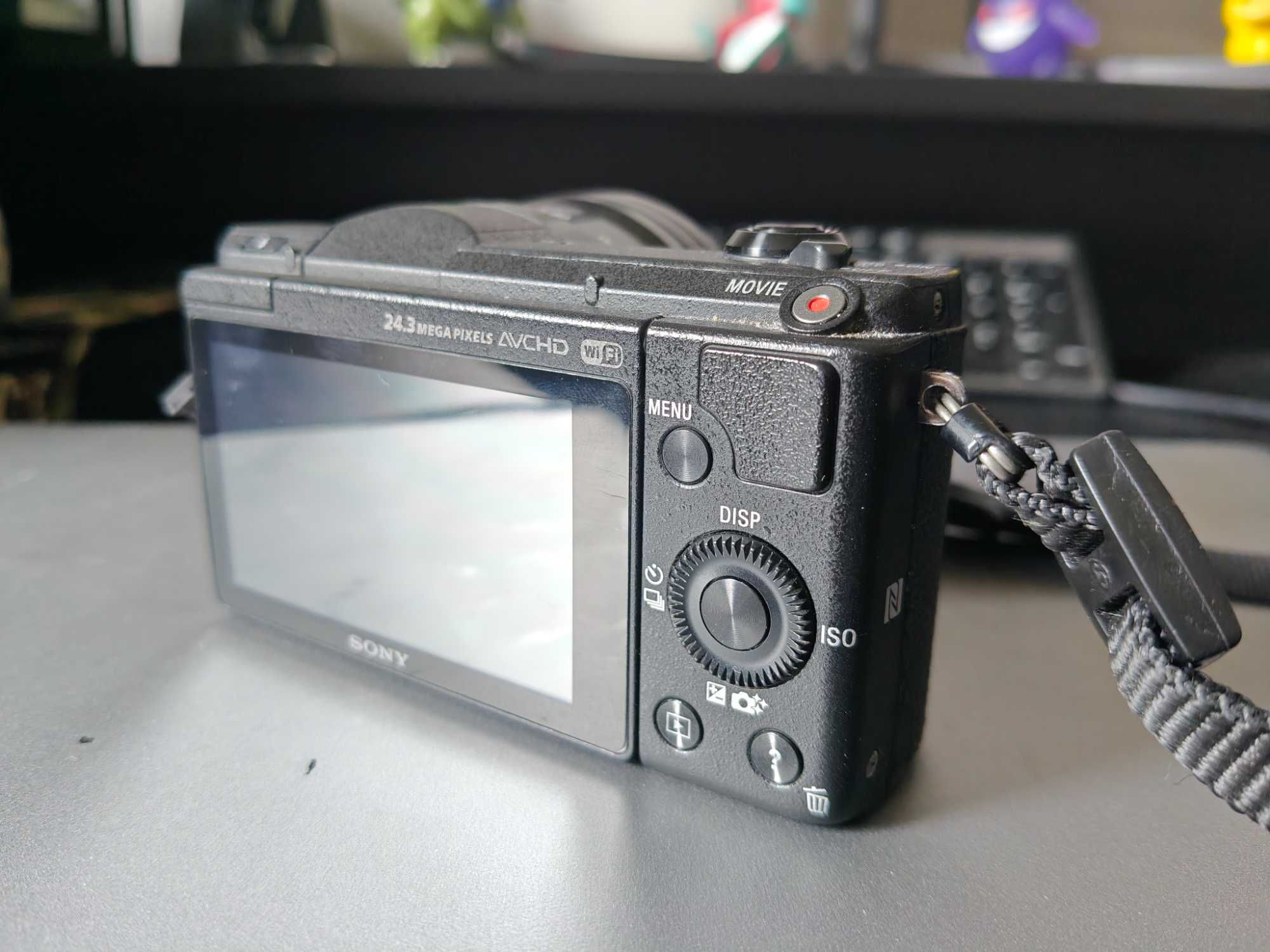 Sony Alpha A5100 + obiektyw Samyang + dodatki