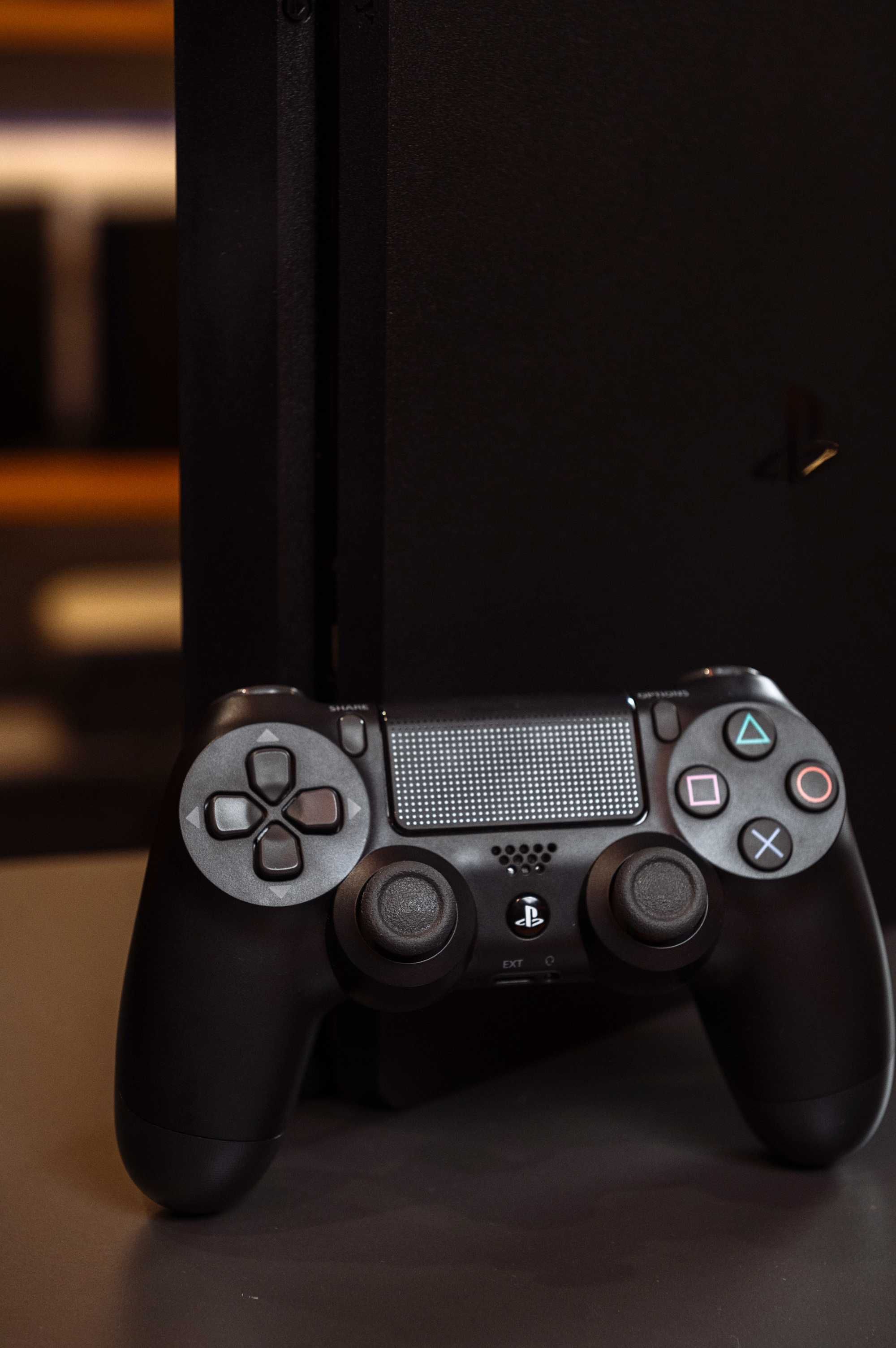 PlayStation 4 Slim 1 TB у відмінному стані - 12 місяців гарантії!