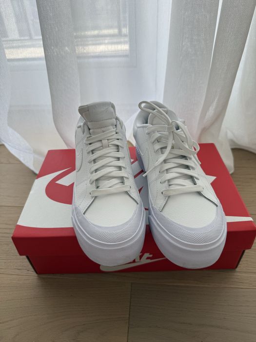 Nike Court Legacy Lift