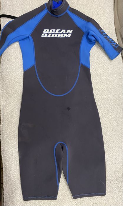 Гидрокостюм для плаванья