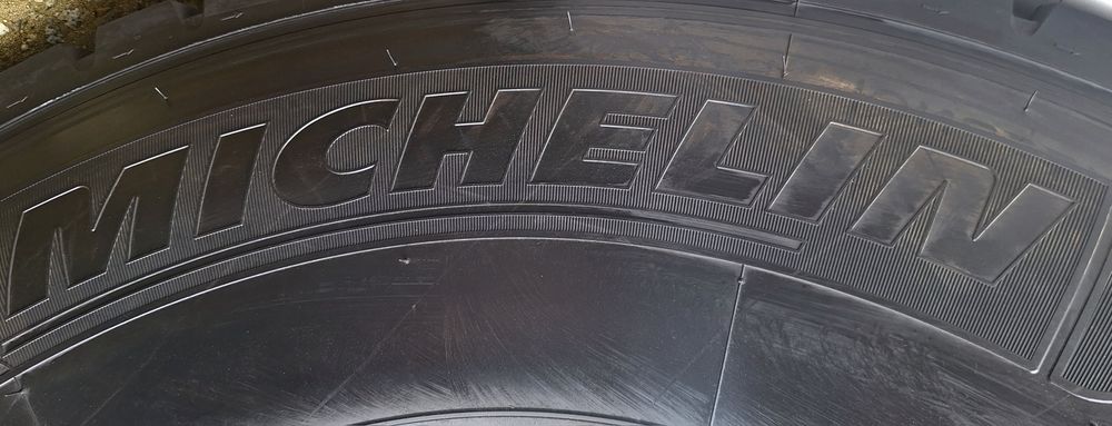 Opony Całoroczne 22,5 Michelin X Line Energy D 315/80R22,5 Komplet