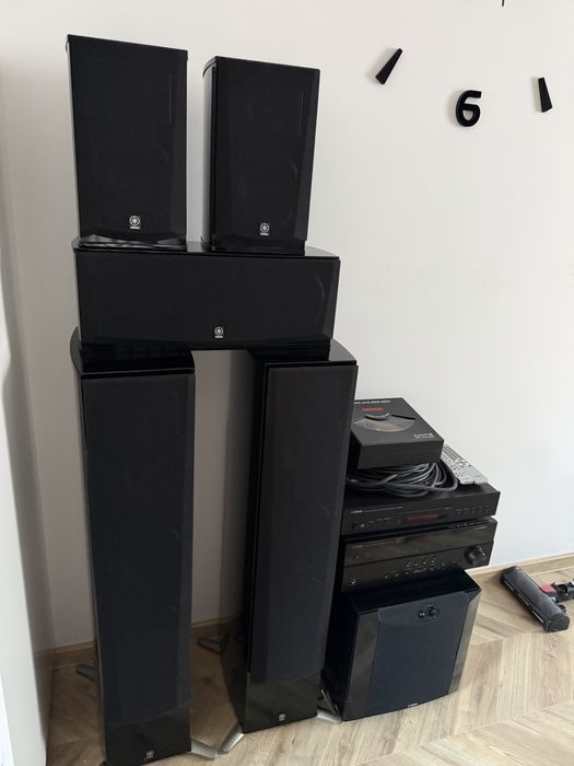 Mocny Zestaw Kino domowe 5.1 Yamaha seria NS czarny piano
