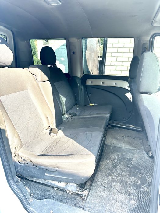 Продам Fiat Doblo Пасажир, Дизель 2009 рік