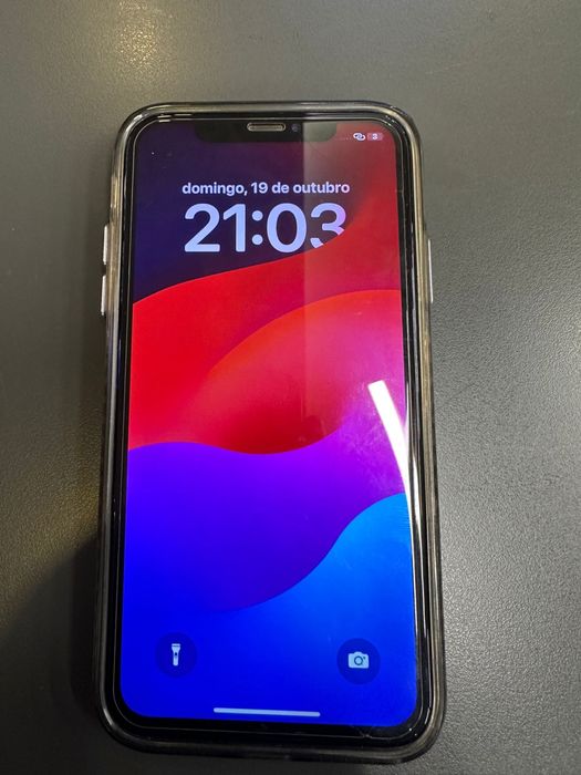 iphone xr em bom estado