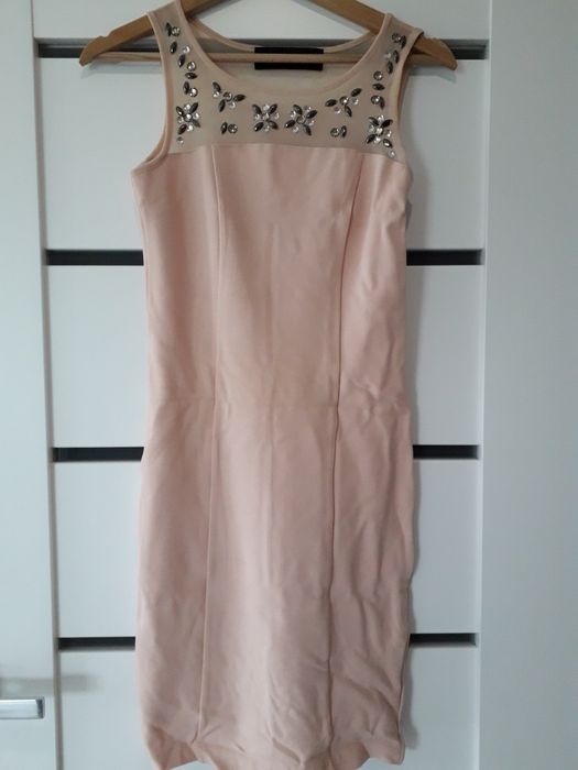 RESERVED sukienka łososiowa cekiny XS