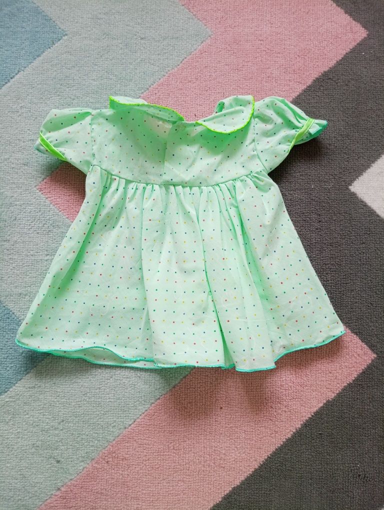 Śliczna sukienka dla niemowlaka