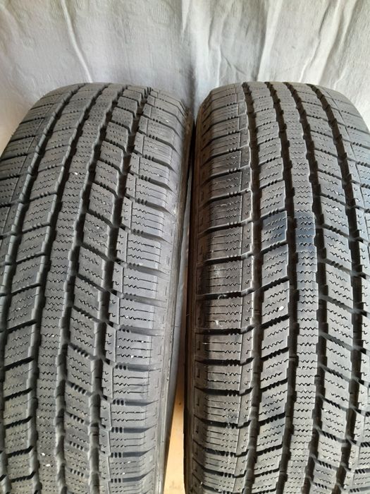 235/65 r17 Шини зимові Пара Комплект