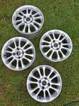 Felgi aluminiowe r16 , volvo
