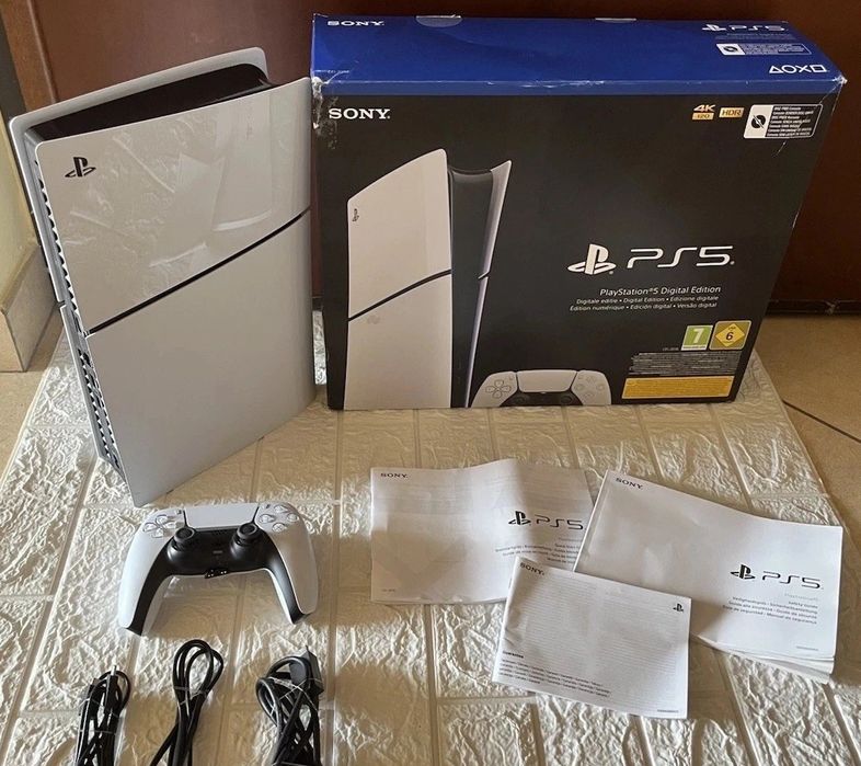 PlayStation PS5 slim 1 TB