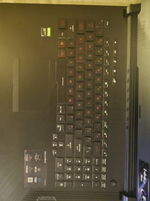 Asus ROG STRIX G731GU i7-9750H GTX1660TI