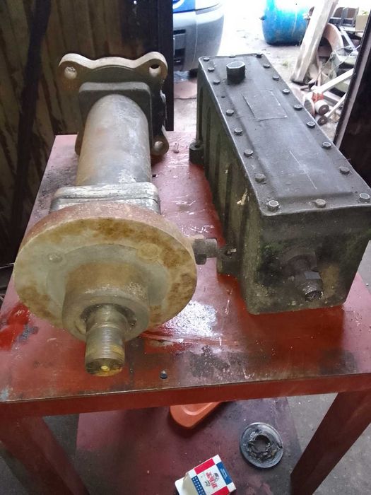 Prasa pompa z tłokiem