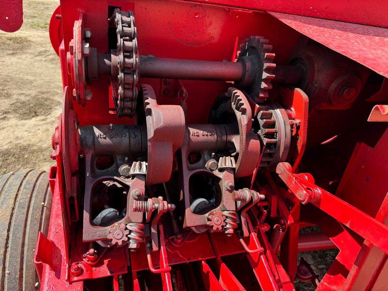 Прес підбирач Deutz-Fahr HD440