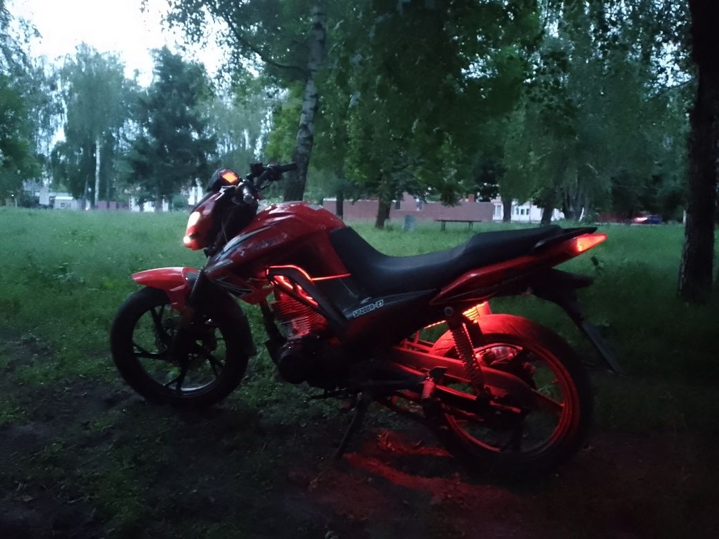 продам мотоцикл спарк 200