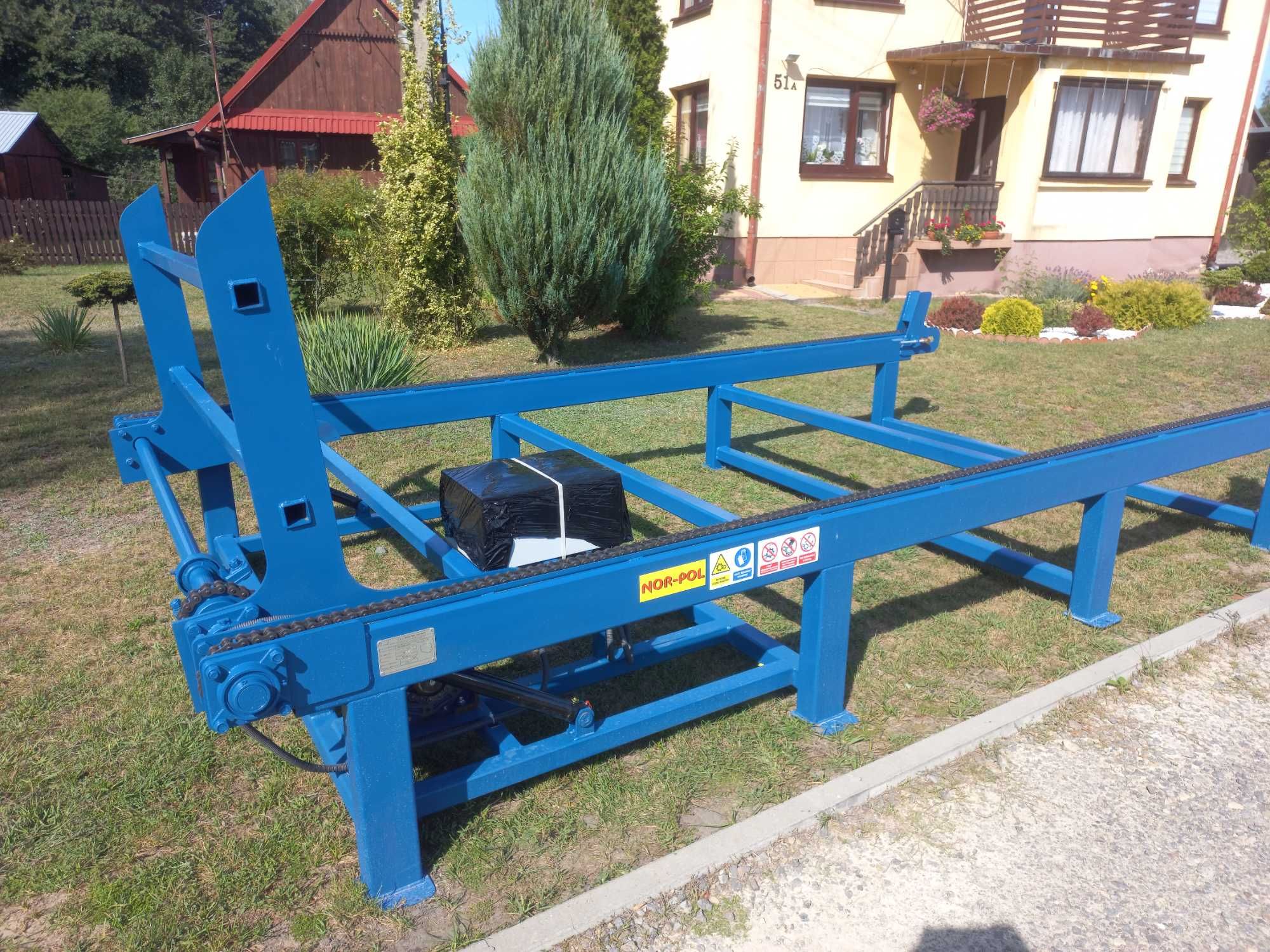 Podajnik rampa załadowcza zasobnik kłody drewna, trak pionowy taśmowy