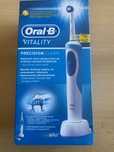 Szczotczka elektryczna  Oral-B Vitality D12 Precision NOWA