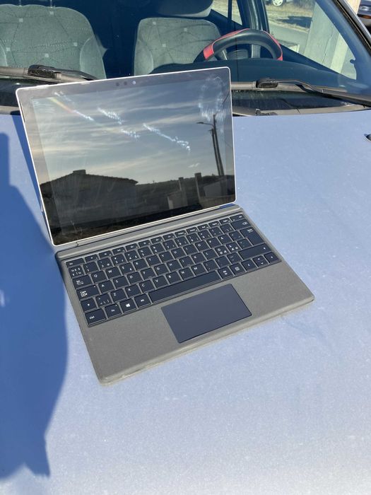 Portátil Microsoft Surface Pro 5 (4G) - Intel i5 - 7200