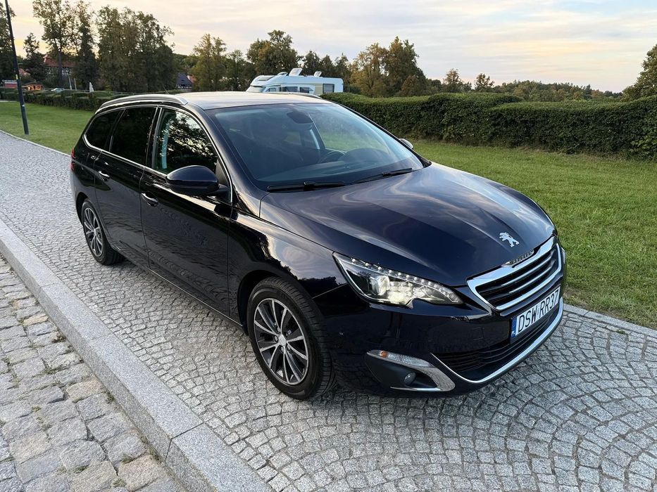 Peugeot 308 !! Panorama, LED, Alu, Navi, Super Cena Idealny !!