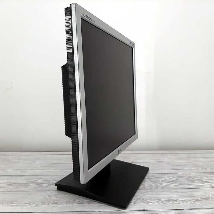 Монитор 17'' LG1719S-SF