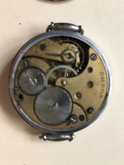 R Швейцарские часы OMEGA наручные редкие первые 13031.