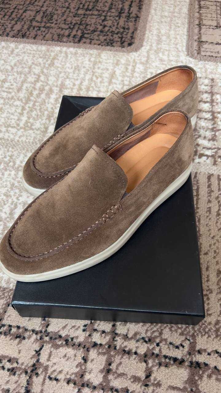Продам лофери чоловічі.
