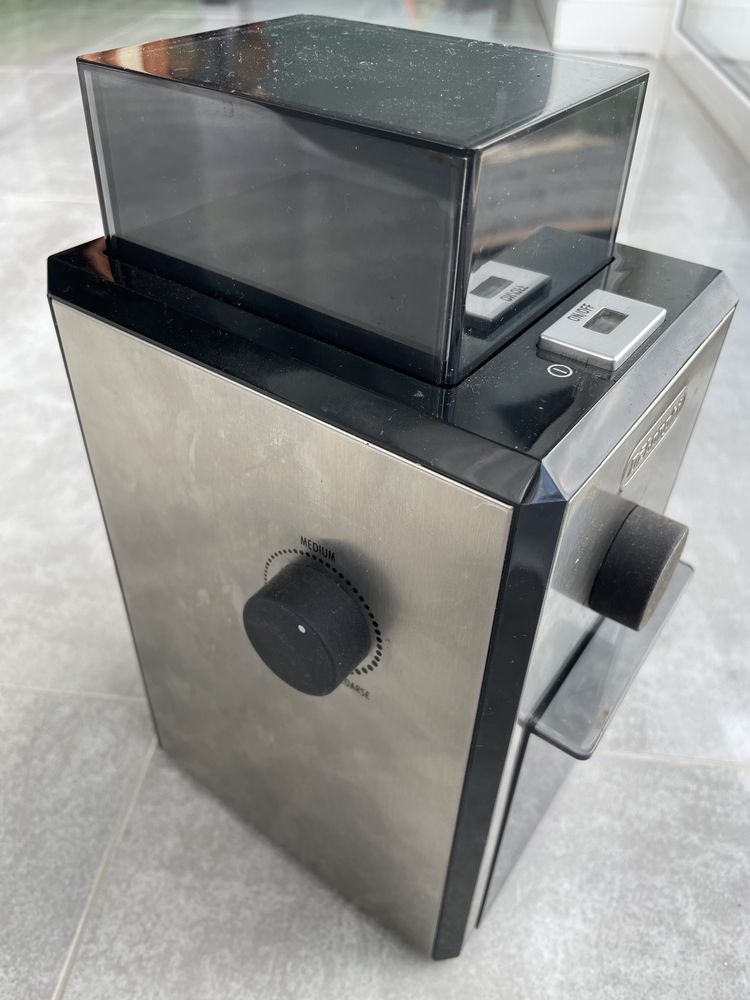 Młynek Żarbowy DeLonghi KG89 - Używany