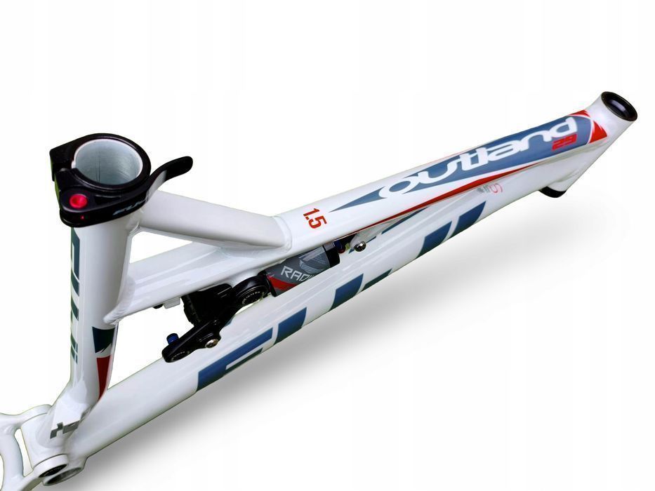 Rama Rowerowa Fuji Outland 29 1.5 Rozmiar 19" L Damper Manitou
