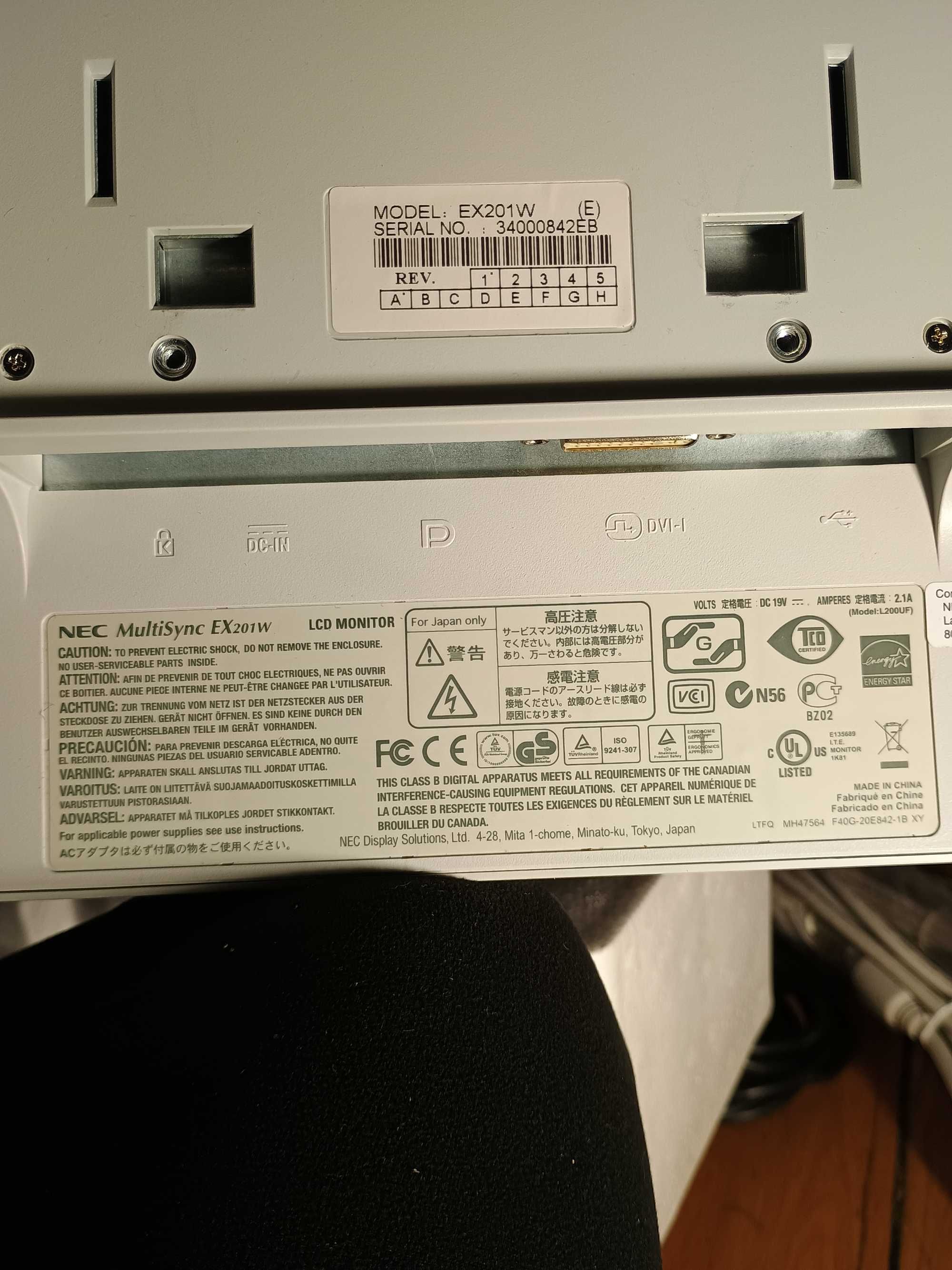 Powystawowy monitor LCD NEC MultiSync EX201W z dotykowymi przyciskami