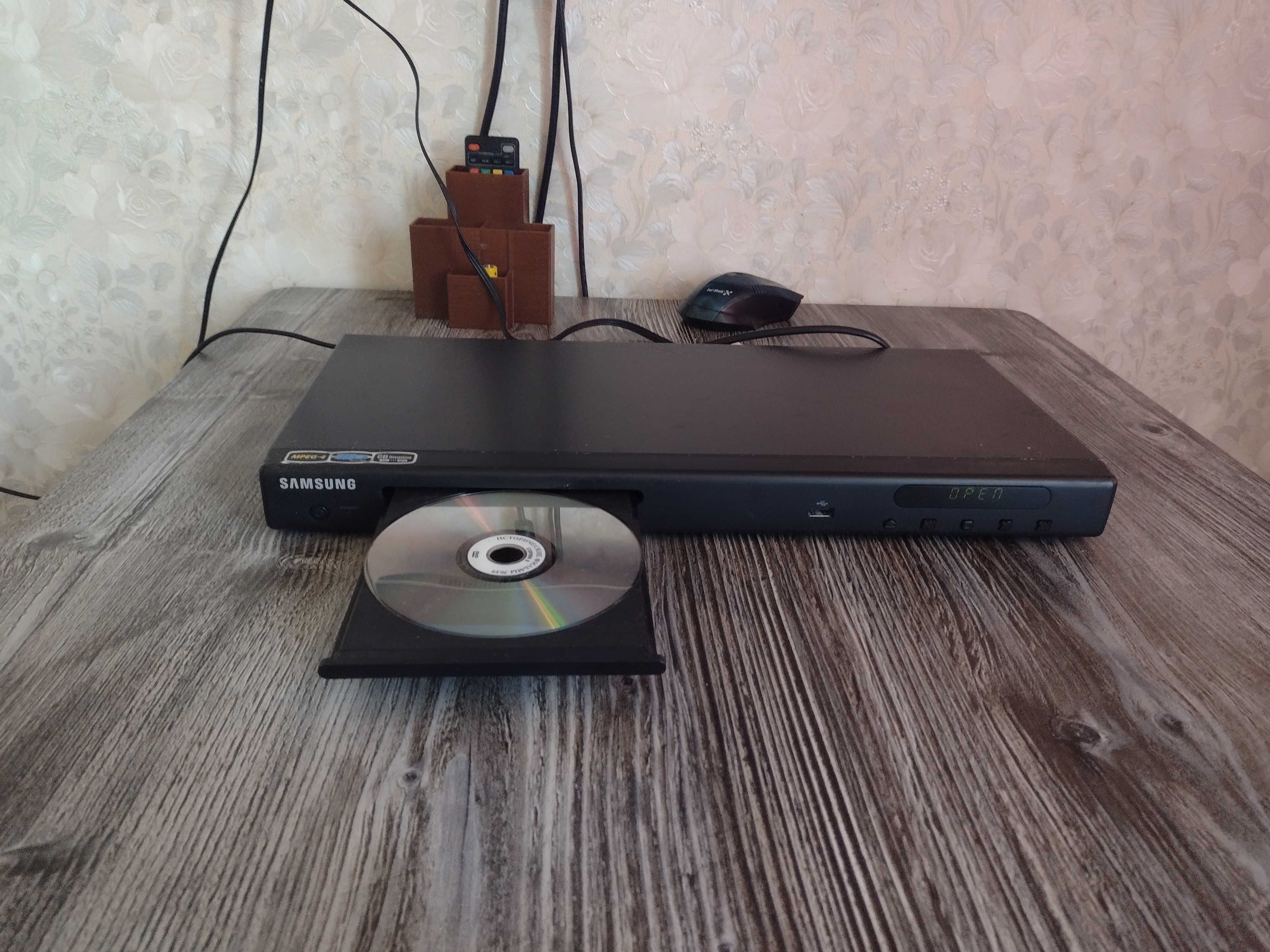 Продам Samsung DVD-P380 .  USB, МР-4. Видео работы