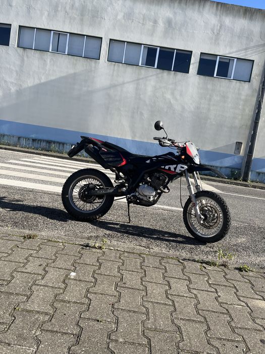 Mota Derbi senda 125