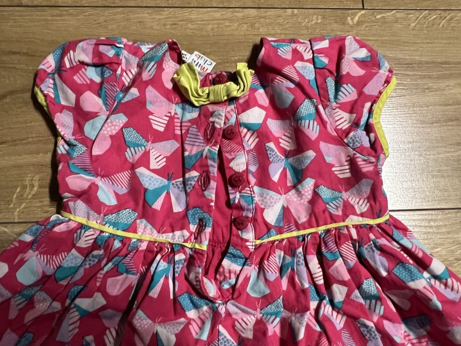 Sprzedam dwie sukienki na 1,5 roku - 2 lata