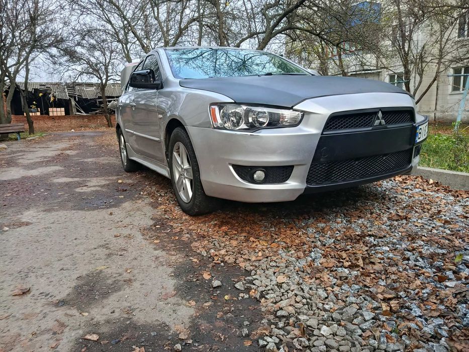 Mitsubishi lanser x10