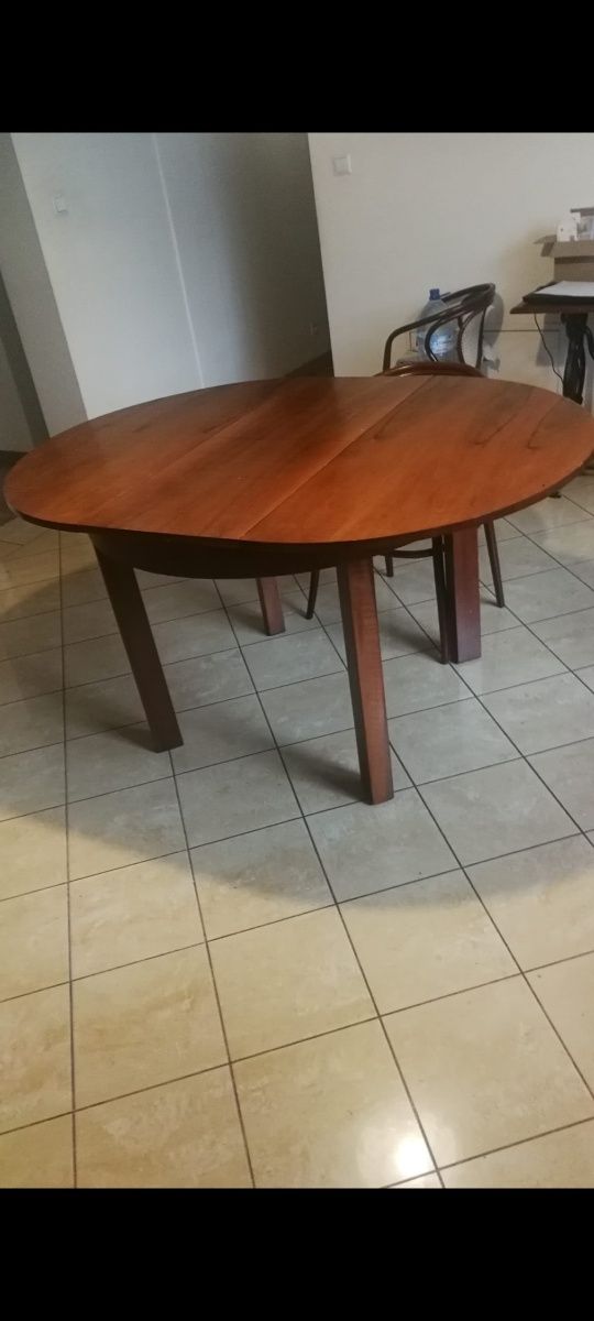 Piękny stół drewniany okrągły po renowacji PRL