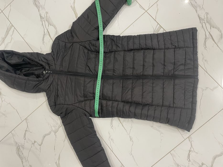 Куртка жіноча , подовжена. Весна - осінь