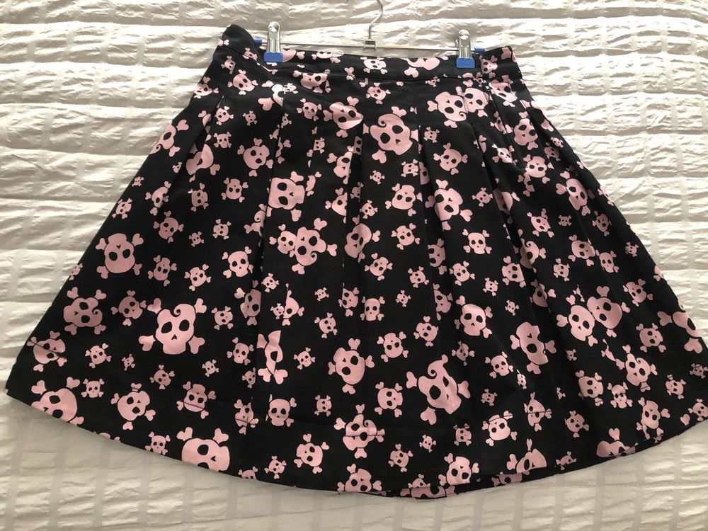 Saia  preta e rosa H&M 36