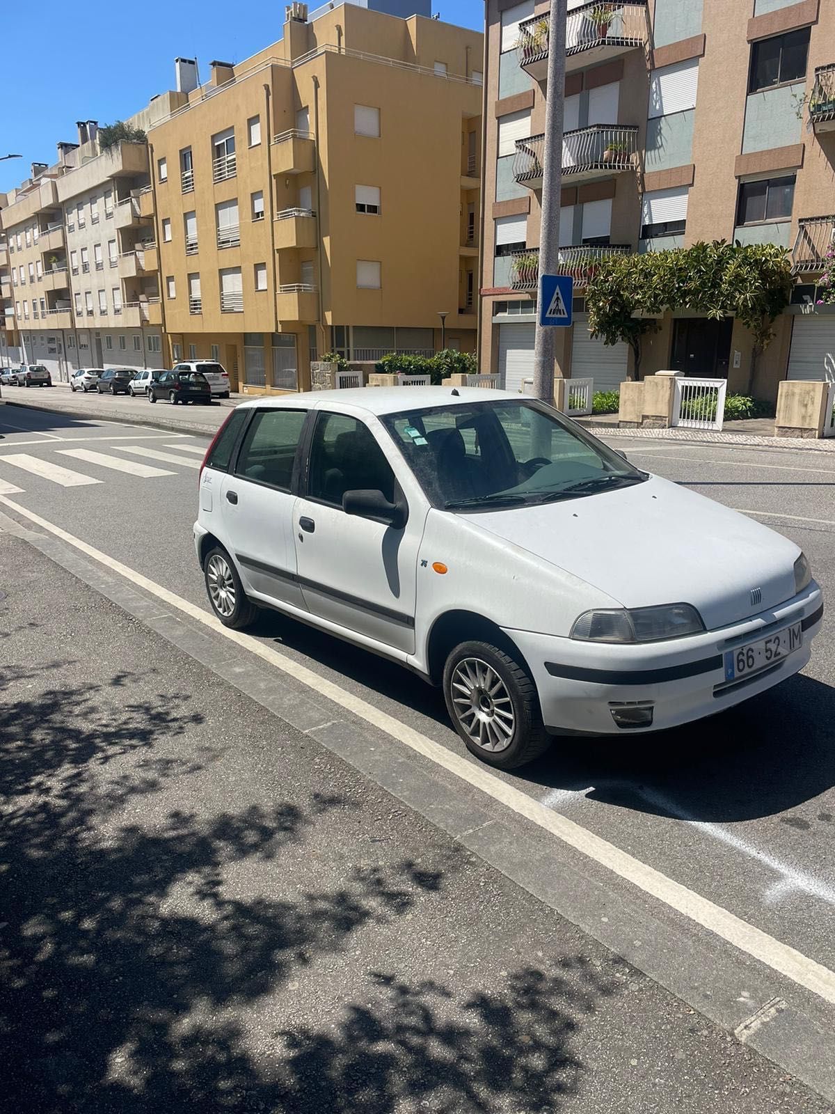Fiat Punto para retirada de peças