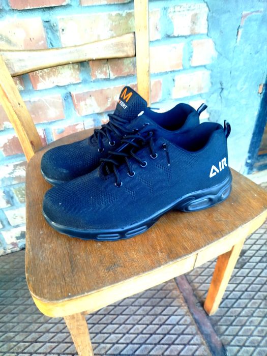 Обув робоча літня з металевим носком, кросівки, туфлі, взуття