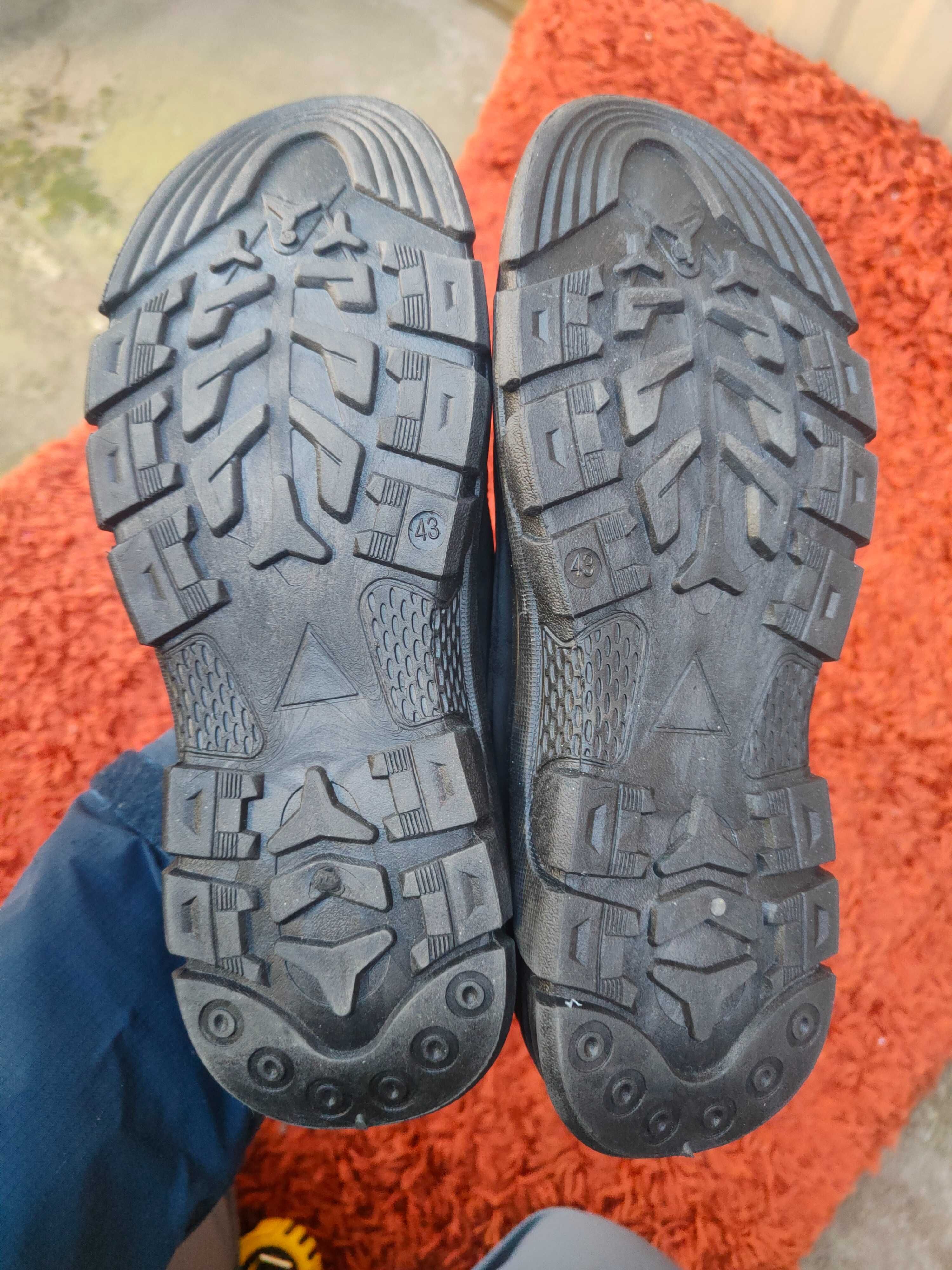 Buty Ocieplane Kapcie 43 Nowe oo