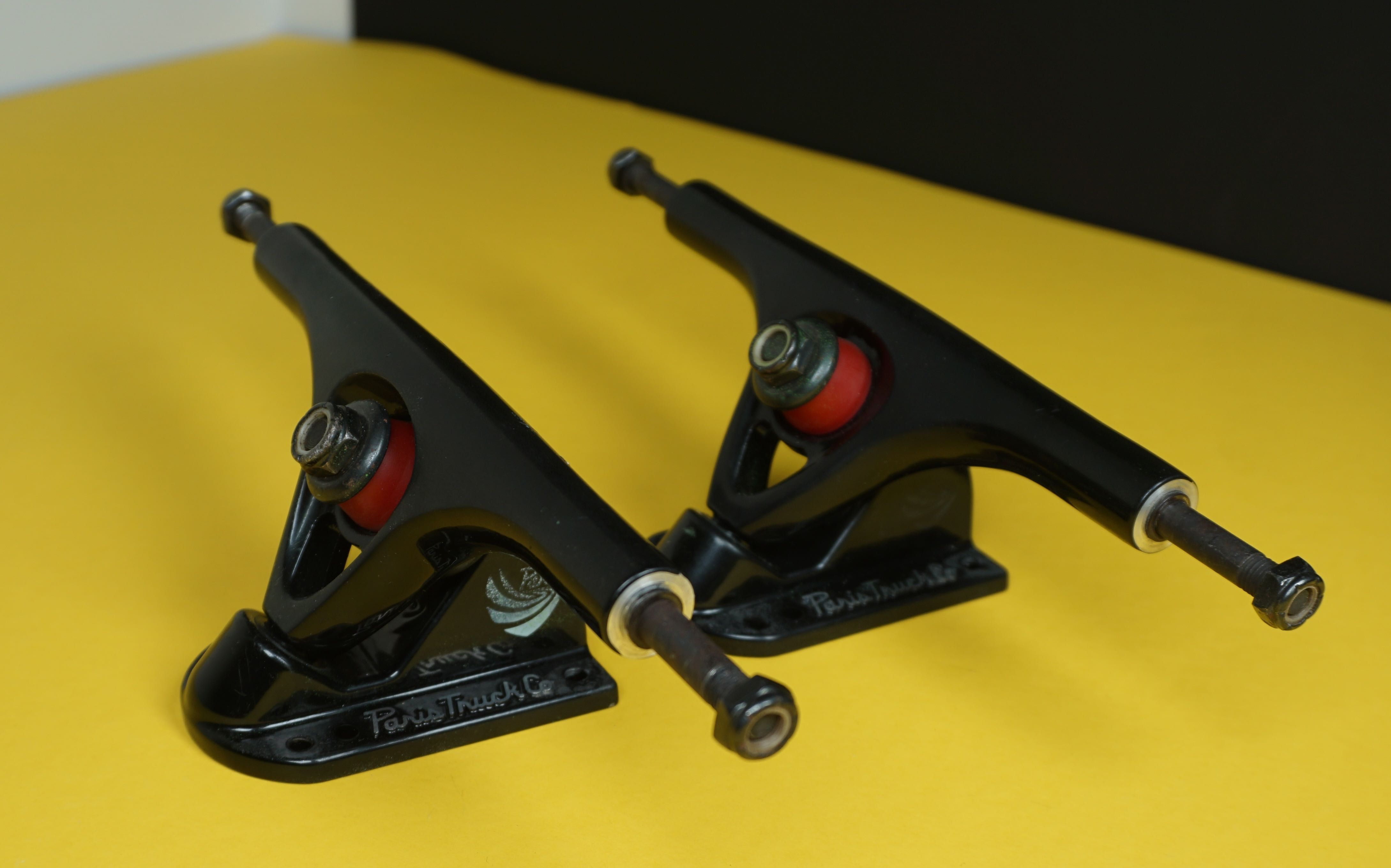 Trucki Longboard PARIS trucks V3 180MM 50° Black