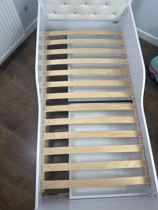 Sprzedam łóżko dla dziewczynki