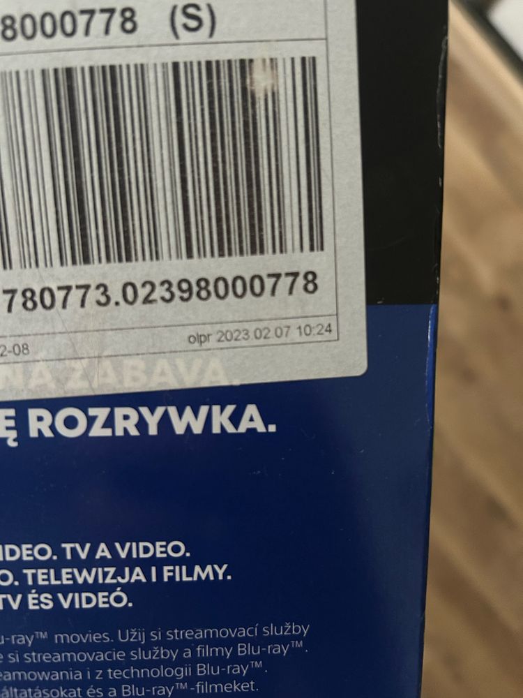 Sprzedam PS4 + 2xDualShock 4  + stacja ladowania + 7 x gier