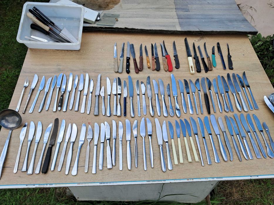 Sztućce stołowe nie kompletne