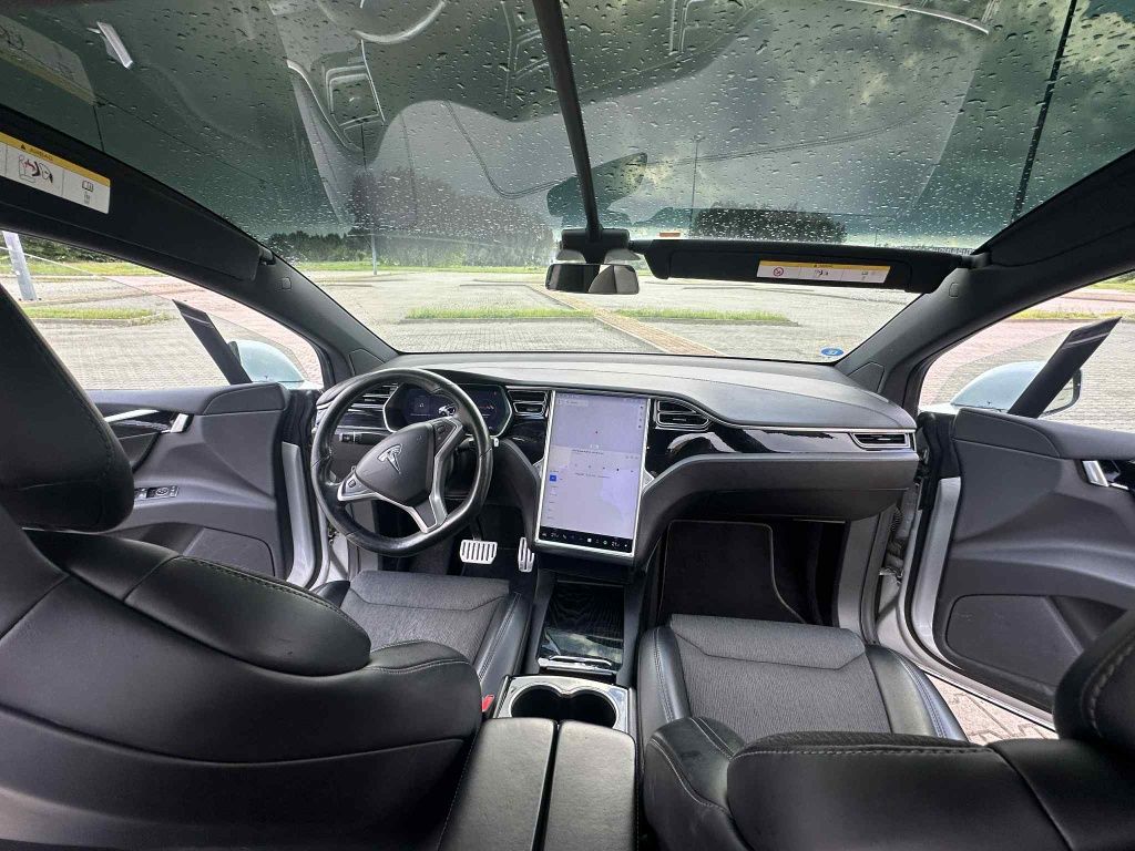 Tesla X 2017r. P100D