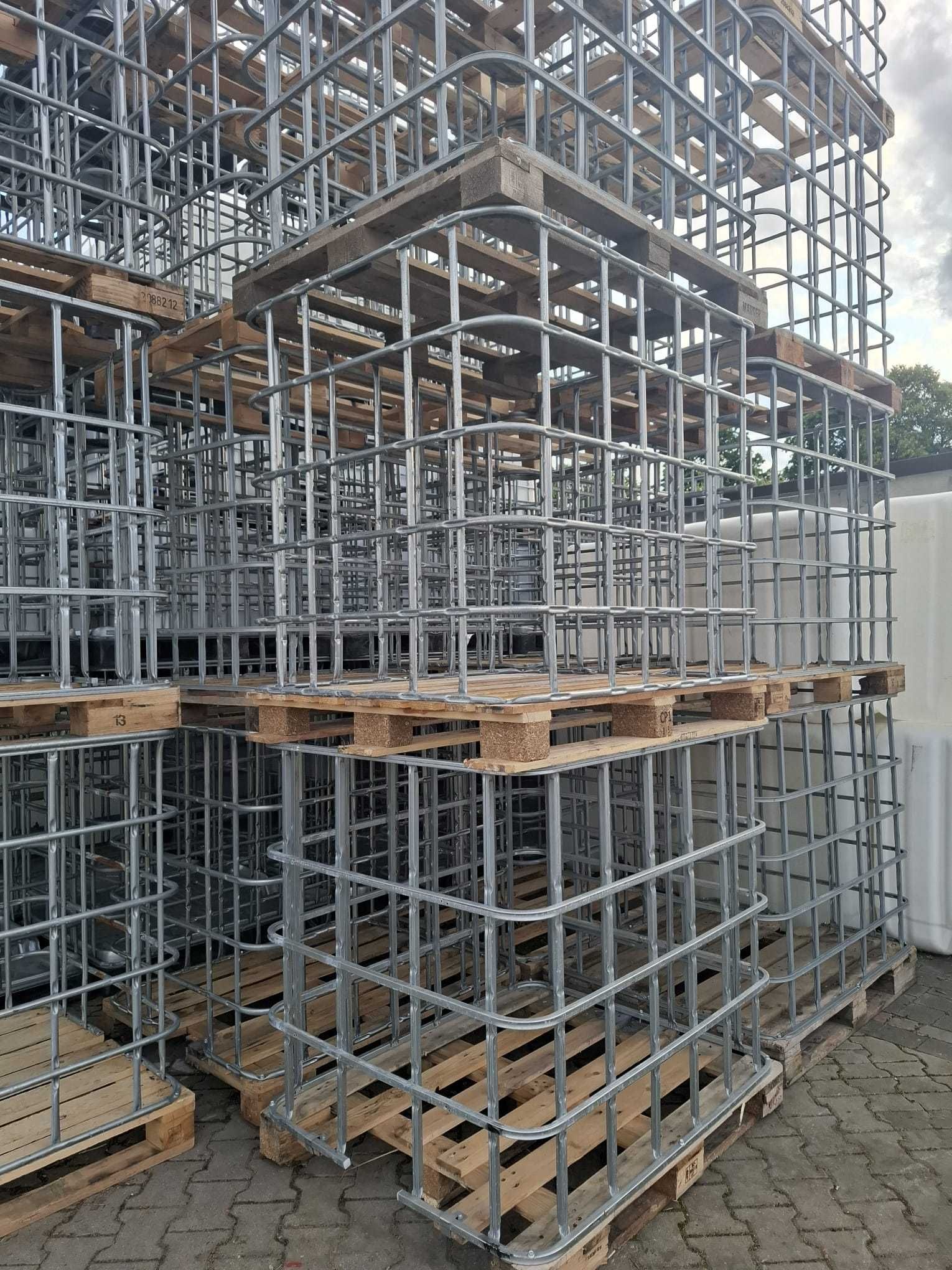 Zbiornik   Kosz 1000 l do IBC drewniana paleta  małzer mauzer