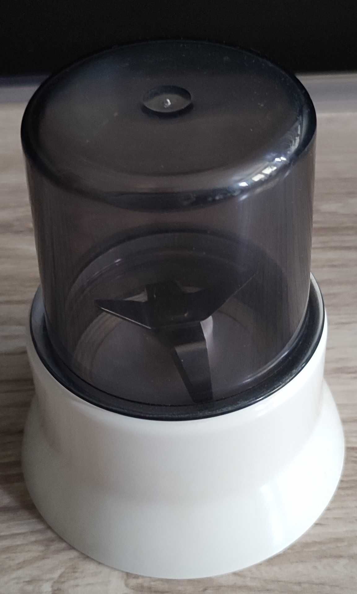 84. Blender kielichowy Kenwood BL 300