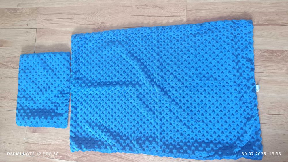 Sprzedam używany komplet poduszka+okrycie