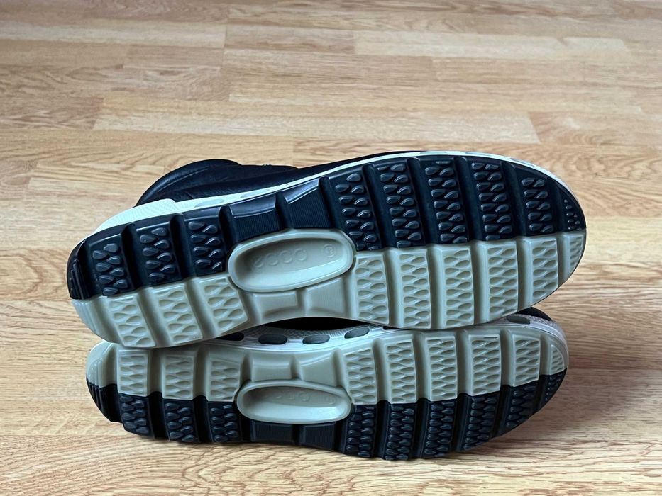 Шкіряні термо черевики Ecco gore-tex 42 розміру