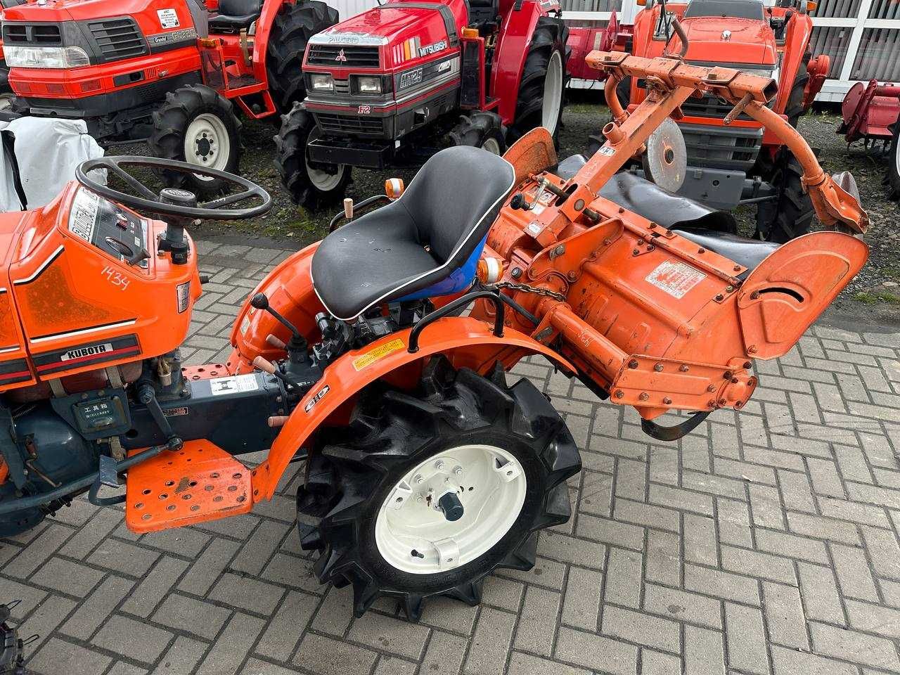 Японський трактор/міні трактор KUBOTA B-1 10кс
