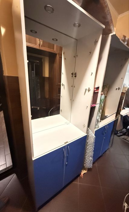 Вітрина, Стелажі, шафа, офісні меблі