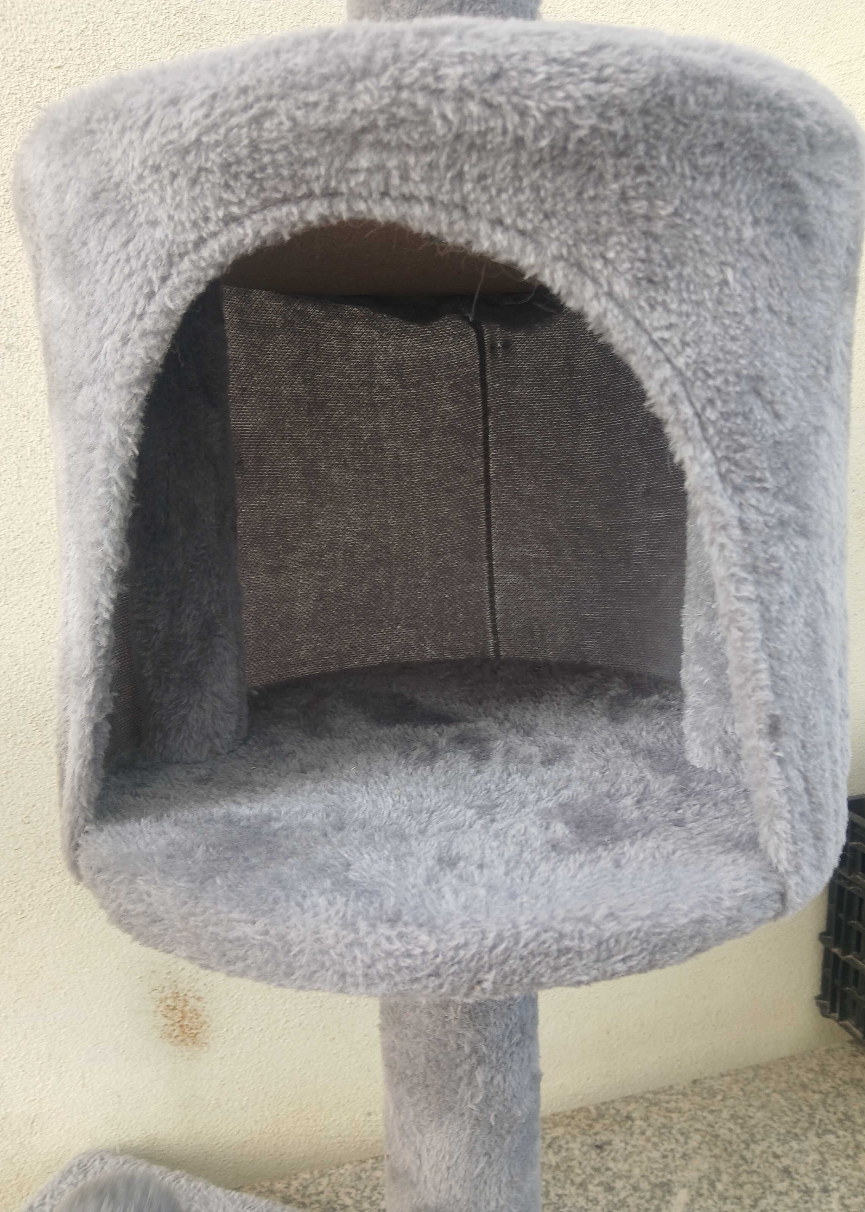 Arranhador pra gatos.